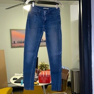 Levi’s skinny jeans - light wash